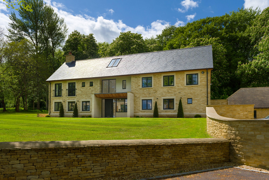 William Green Architects Millbrook House From the drive